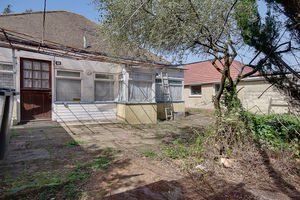 Rear External- click for photo gallery